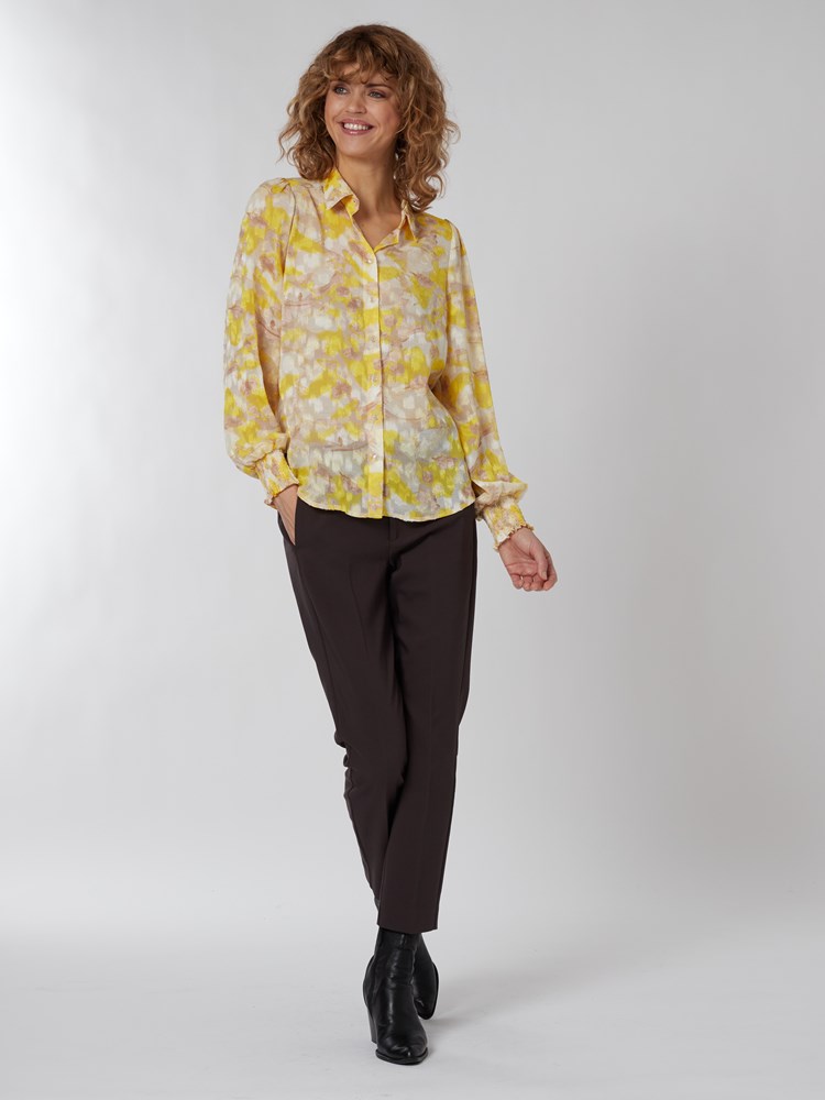 Martha skjorte 7249884_200-IN WEAR-S22-details_chn=vic_5496_Martha skjorte 200.jpg_