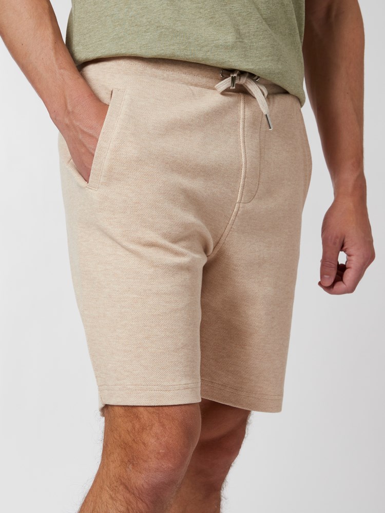 Giovanni shorts 7249911_A9P-MRCAPUCHIN-H22-Modell-Front_chn=vic_8785_Giovanni shorts A9P_Giovanni shorts A9P 7249911.jpg_Front||Front