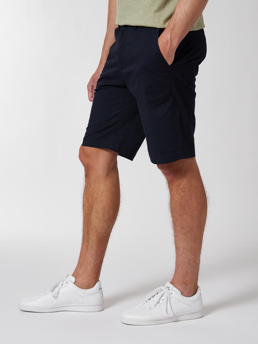 Crew chino shorts C27