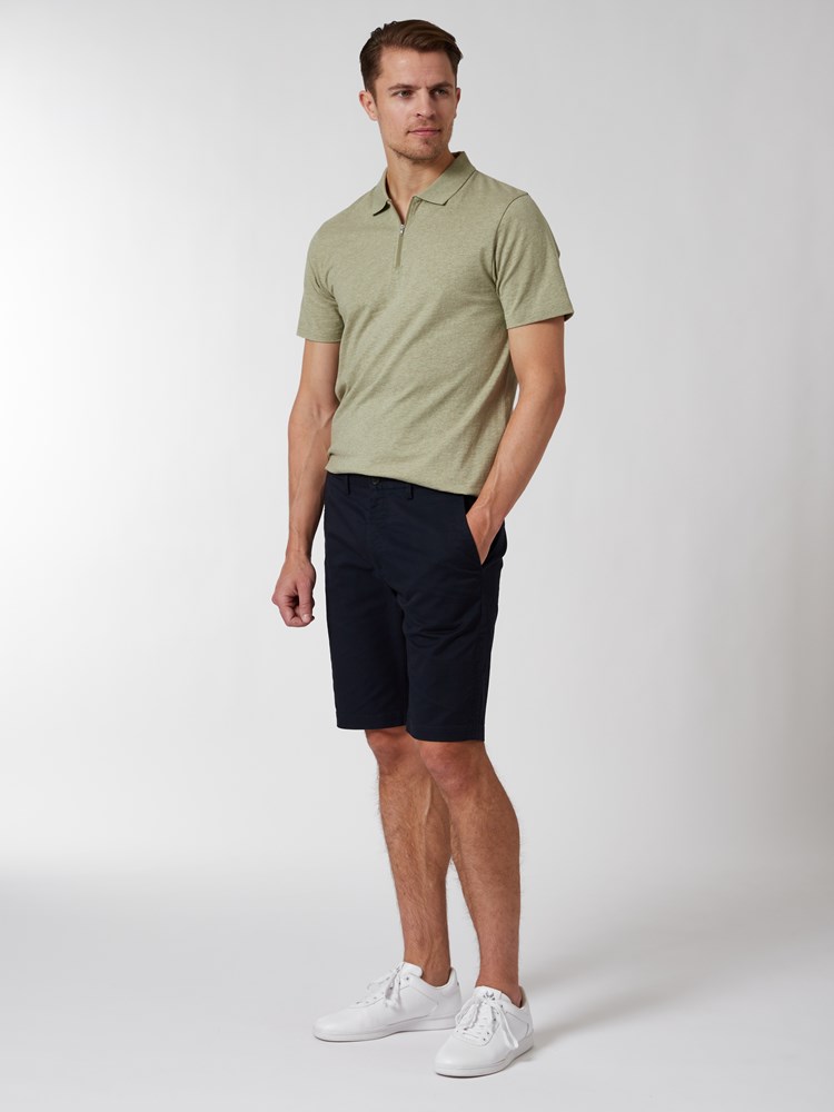 Crew chino shorts 7249913_C27-MRCAPUCHIN-H22-Modell-Front_chn=vic_7079_Crew chino shorts C27.jpg_Front||Front