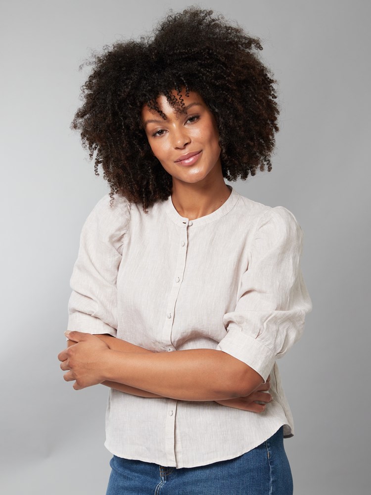 Lisa linbluse 7249977_I4Y-JEANPAUL-H22-Modell-Front_7359_Lisa linbluse I4Y_Lisa linbluse I4Y 7249977.jpg_Front||Front