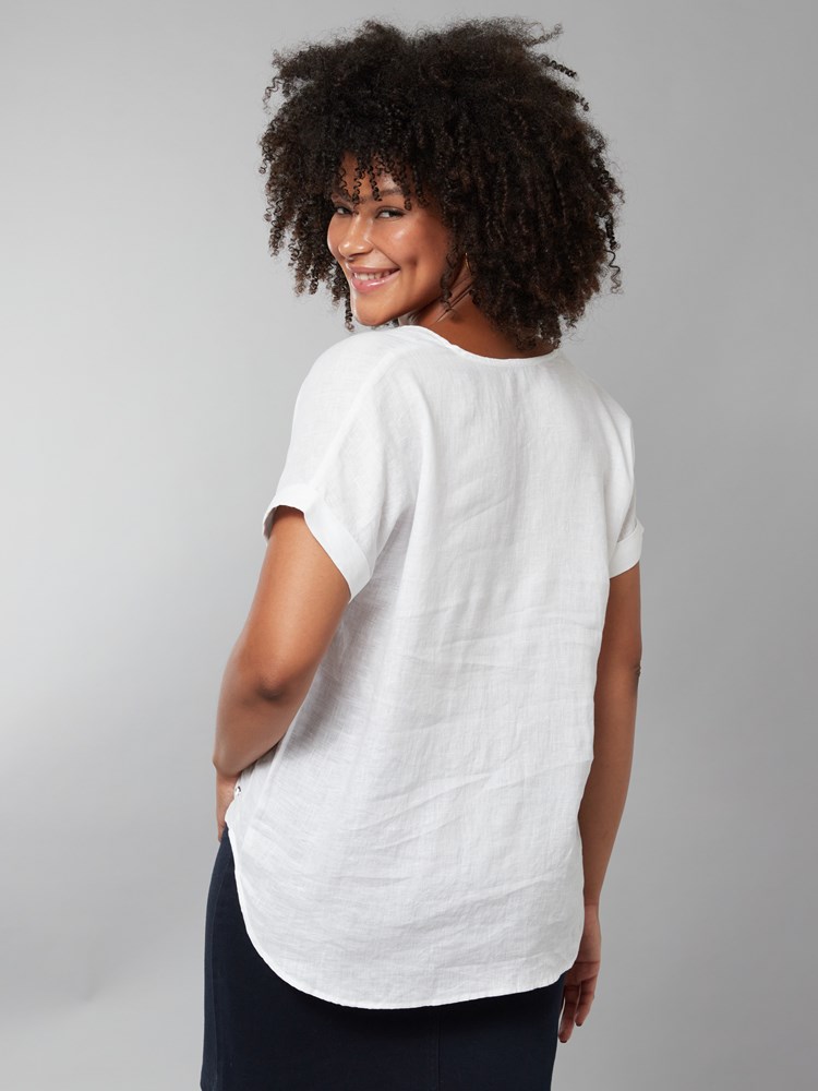 Chantelle linbluse 7249979_O68-JEANPAUL-H22-Modell-Back_3301_Chantelle linbluse O68_Chantelle linbluse O68 7249979.jpg_