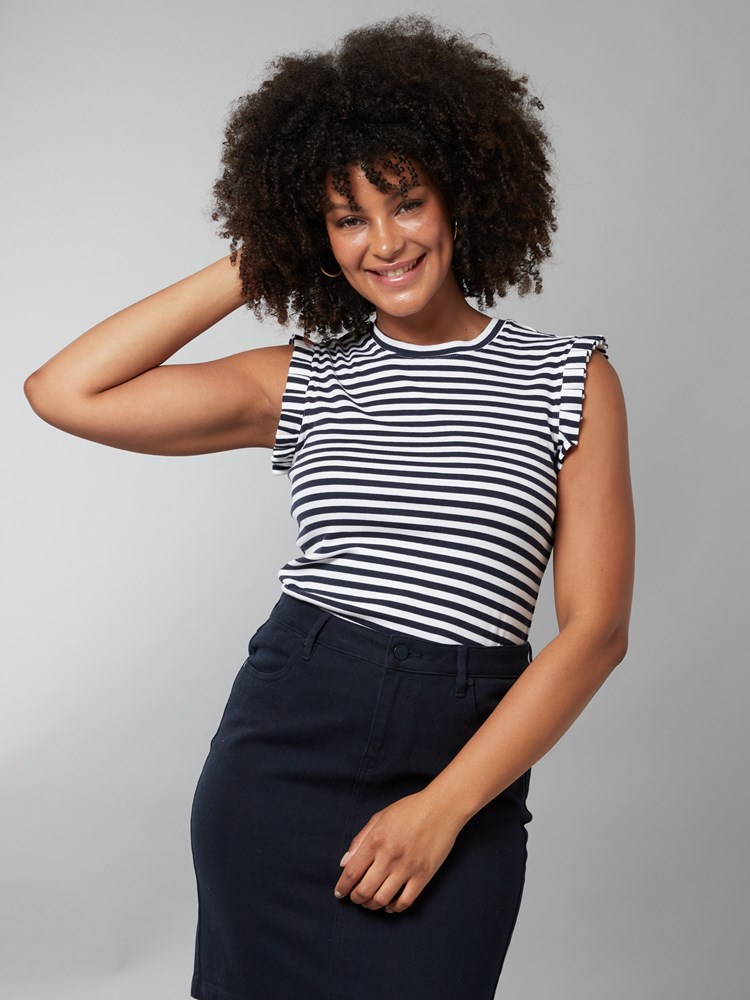 Virginie stripete topp 7250046_EM6-JEANPAUL-H22-Modell-Front_7983_Virginie stripete topp EM6_Virginie stripete topp EM6 7250046.jpg_Front||Front
