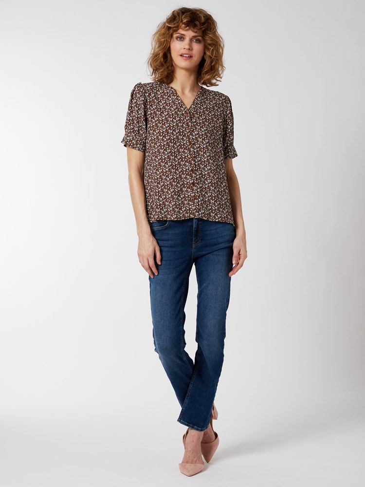 Lene bluse 7250096_600-RICCO VERO-S22-Modell-Front_chn=vic_9094_Lene bluse 600 7250096.jpg_Front||Front