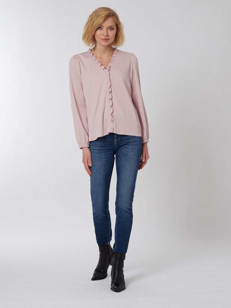 Veronika bluse 7250098_MGU-RICCO VERO-S22-details_chn=vic_7256_Veronika bluse MGU 7250098.jpg_