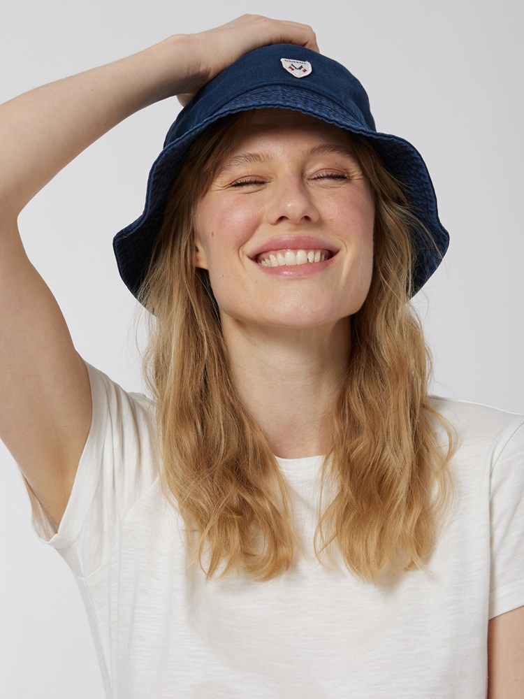 Luna bøttehatt 7250124_EM6-JEANPAUL-H22-Front_5108_Luna bøttehatt_Luna bøttehatt EM6_Luna bøttehatt EM6 7250124_Luna bøttehatt 7250124.jpg_Front||Front