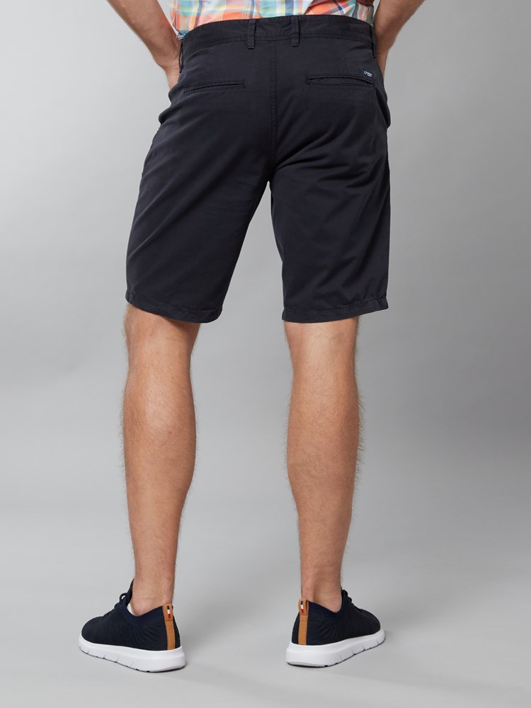 Lenny shorts 7250216_EM6-JEANPAUL-H22-Modell-Back_749 (2).jpg_