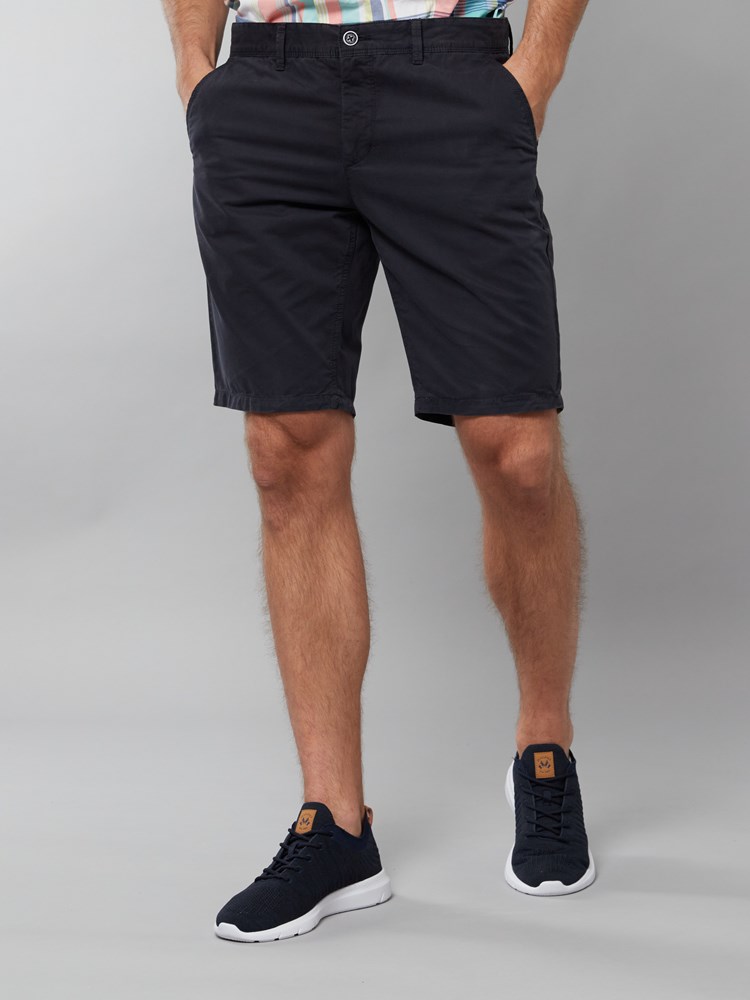 Lenny shorts 7250216_EM6-JEANPAUL-H22-Modell-Front_161.jpg_