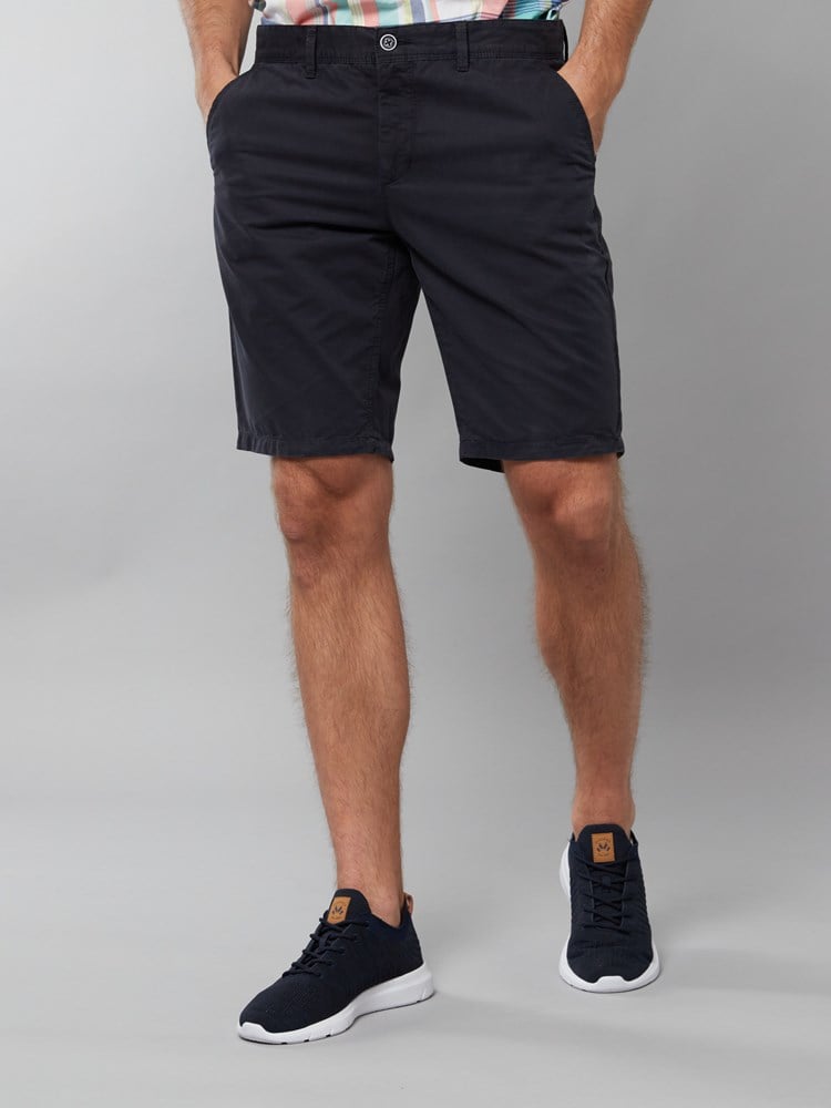Lenny shorts 7250216_EM6-JEANPAUL-H22-Modell-Front_161.jpg_