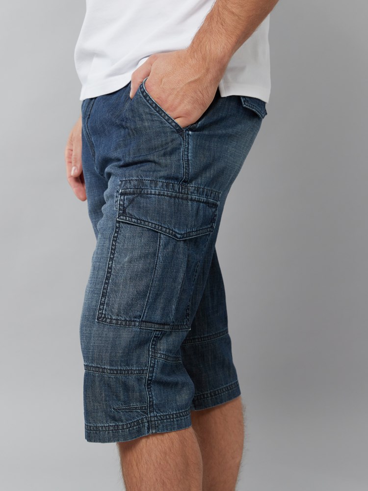 Lucas cargo denim shorts 7250230_D03-JEANPAUL-H22-Modell-Front_1811.jpg_Front||Front