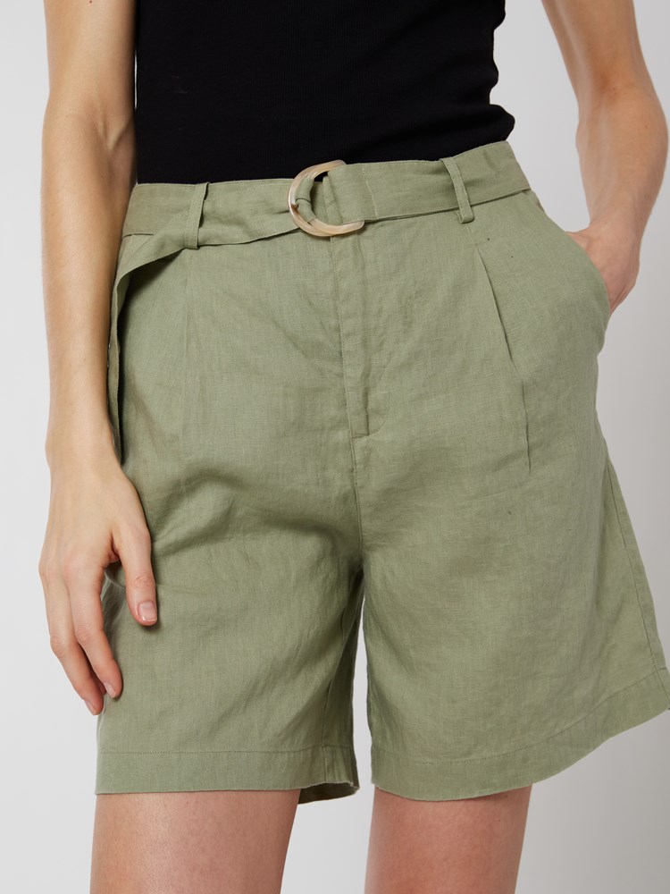 Clarita linshorts 7250411_I5U-BLU-H22-Modell-Front_chn=vic_5423_Clarita linshorts I5U 7250411.jpg_Front||Front