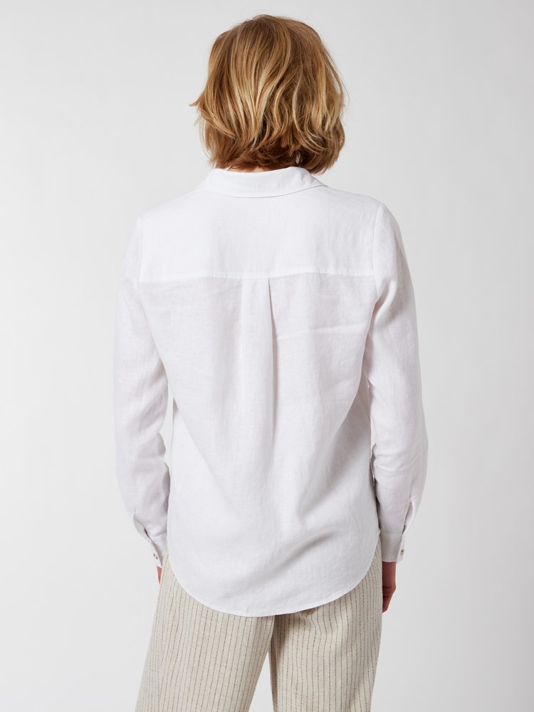 Clarita linskjorte 7250419_O79-BLU-H22-Modell-Front_chn=vic_6299_Clarita linskjorte O79 7250419.jpg_Front||Front