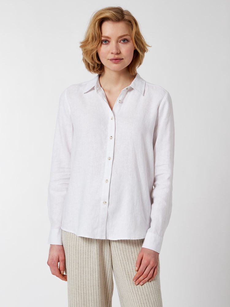 Clarita linskjorte 7250419_O79-BLU-H22-Modell-Front_chn=vic_8890_Clarita linskjorte O79 7250419.jpg_Front||Front