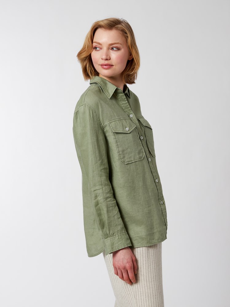 Sahara linskjorte 7250423_I5U-BLU-H22-Modell-Front_chn=vic_2954_Sahara linskjorte I5U 7250423.jpg_Front||Front