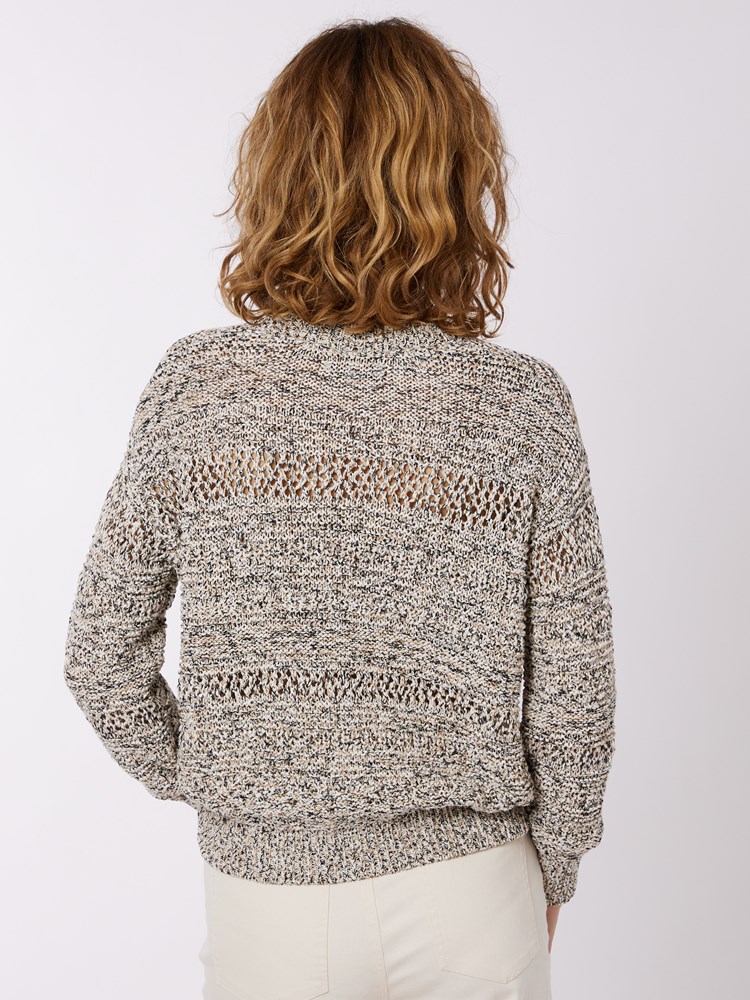 Joshua genser 7250455_AQH-BLU-H22-Modell-Back_chn=vic_936_Joshua genser AQH 7250455.jpg_Back||Back