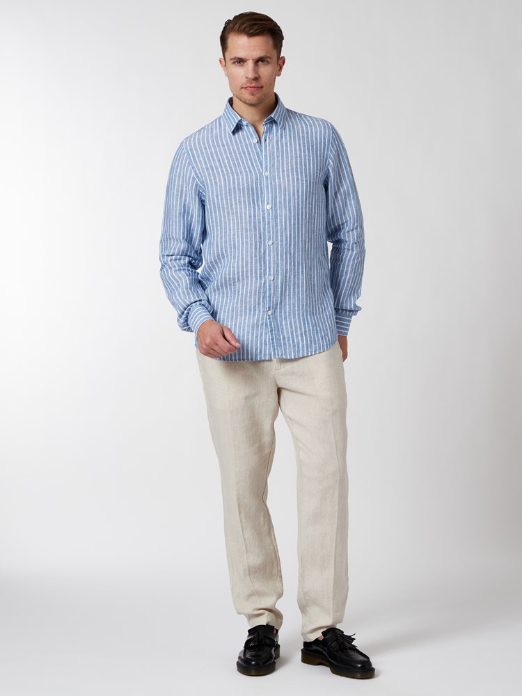 Conrad linskjorte 7250490_E9N-VESB-H22-Modell-Front_chn=vic_8613.jpg_Front||Front