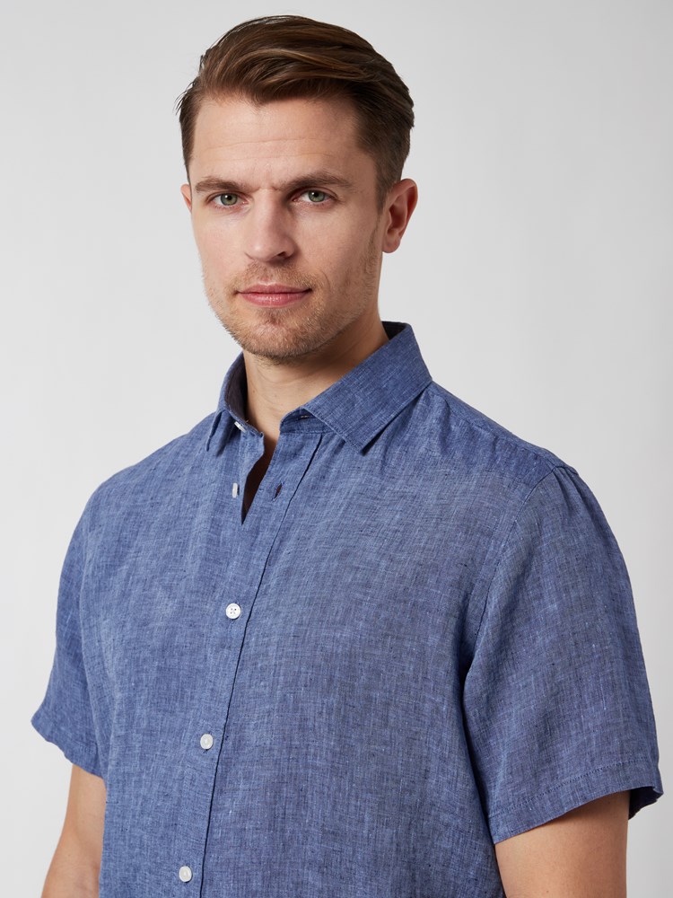 Carter linskjorte 7250493_EEK-VESB-H22-Modell-Front_chn=vic_9284.jpg_Front||Front