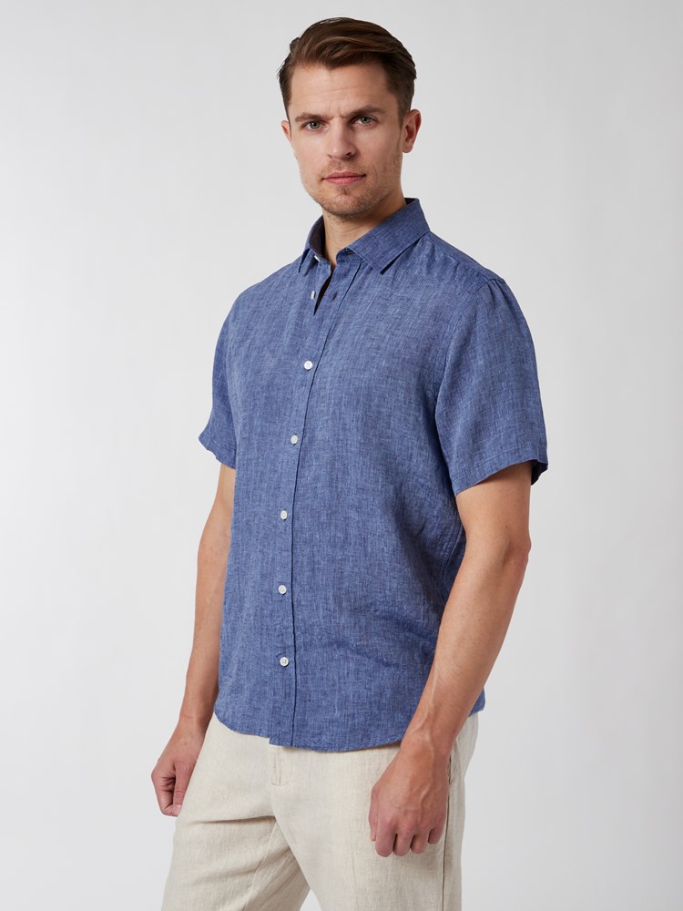 Carter linskjorte 7250493_EEK-VESB-H22-Modell-Front_chn=vic_9650.jpg_Front||Front