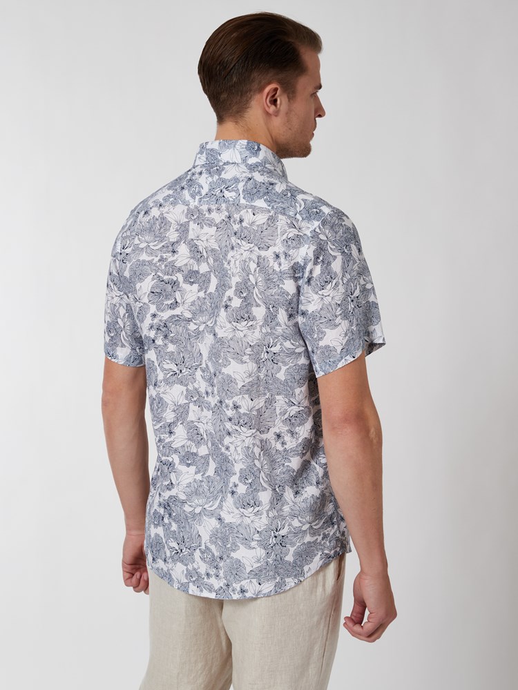 Carter printet linskjorte 7250494_O68-VESB-H22-Modell-Back_chn=vic_7022.jpg_Back||Back
