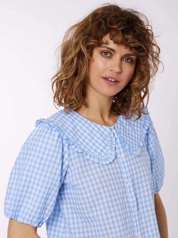 Gingham bluse 7250516_EN3-MELL-H22-Modell-Front_chn=vic_7010_Gingham bluse EN3 7250516.jpg_Front||Front