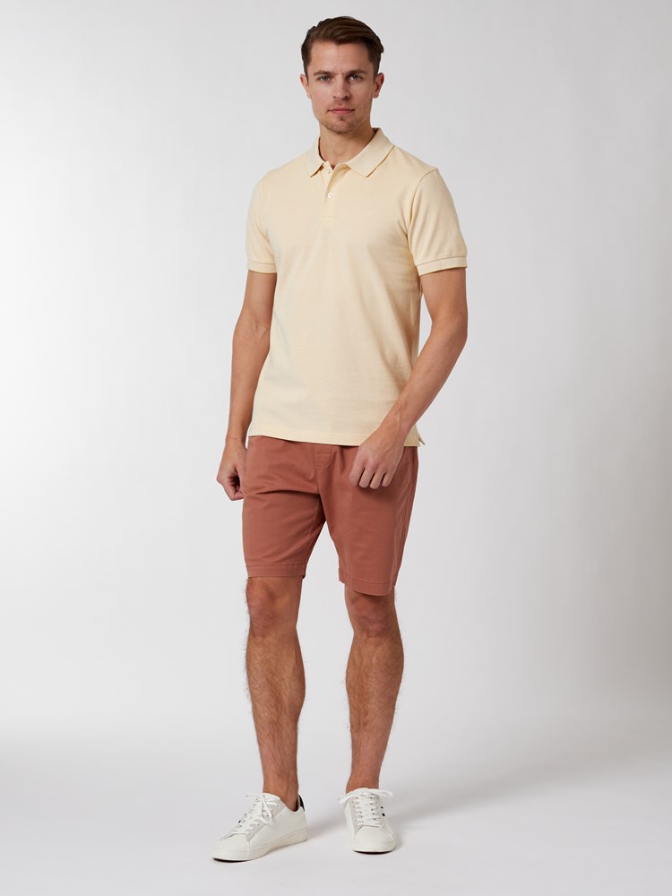 James pique 7250519_A8Q-VESB-H22-Modell-Front_chn=vic_6149.jpg_Front||Front
