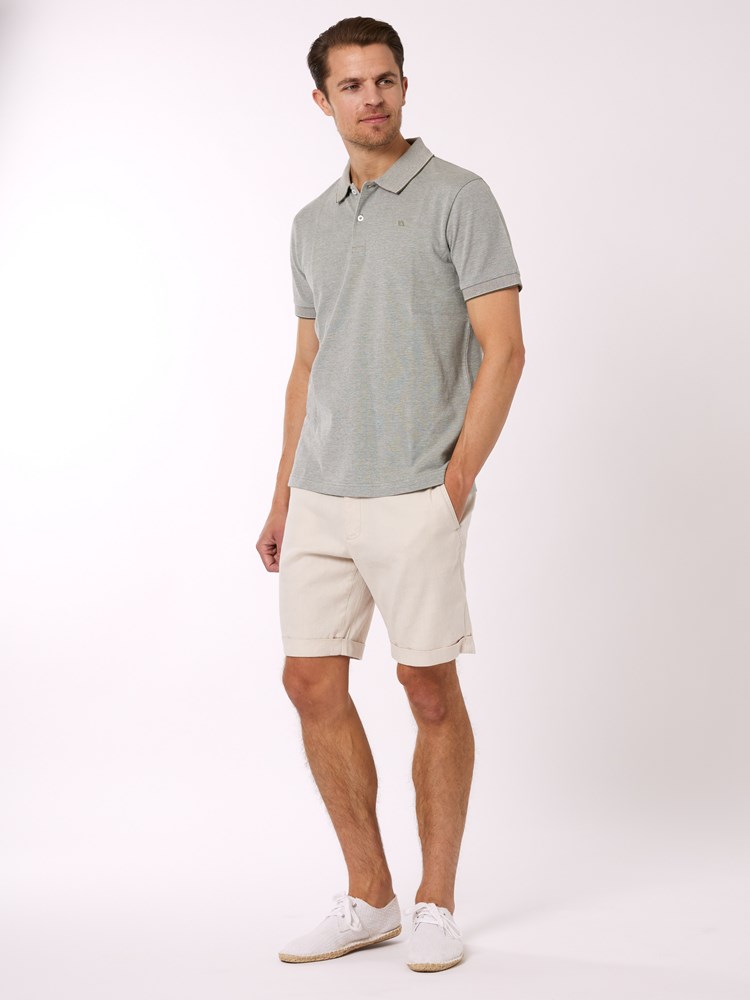 James pique 7250519_GTE-VESB-H22-Modell-Front_chn=vic_9562.jpg_Front||Front