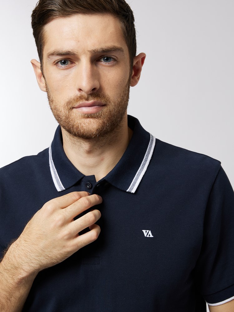 Bowen pique 7250521_EM6-VESB-H22-Modell-Front_chn=vic_1808.jpg_Front||Front
