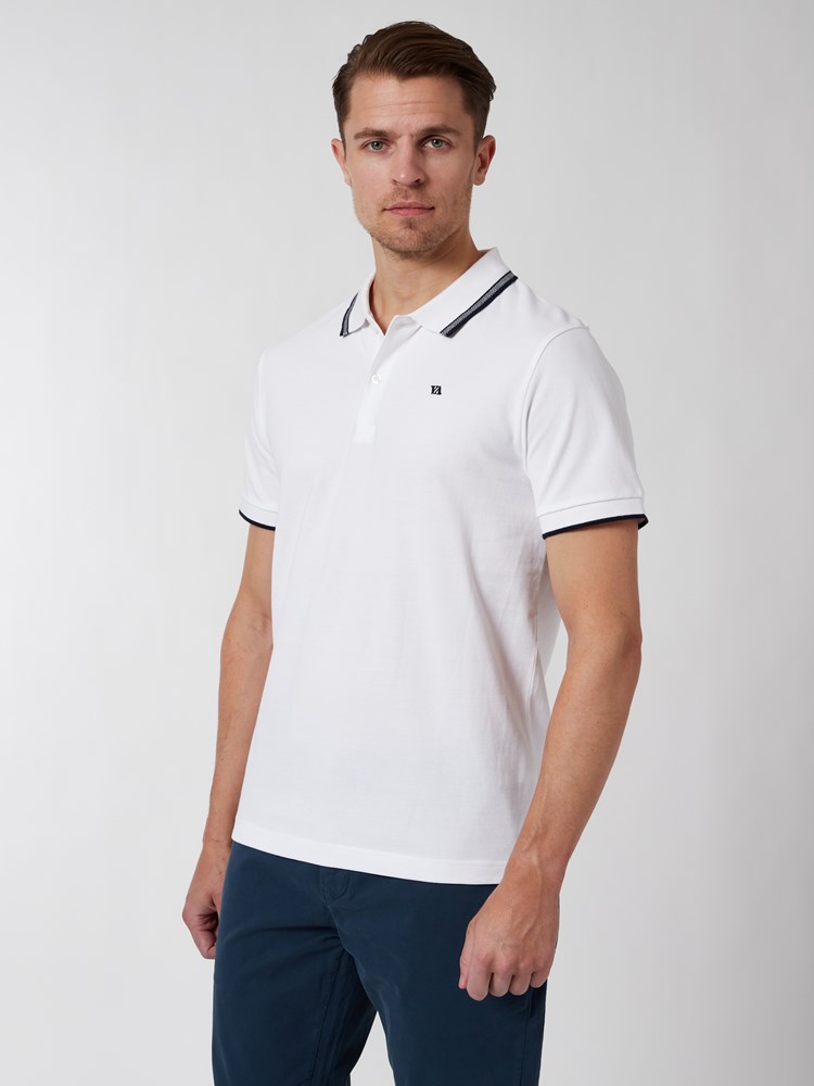 Bowen pique 7250521_O68-VESB-H22-Modell-Front_chn=vic_5405.jpg_Front||Front