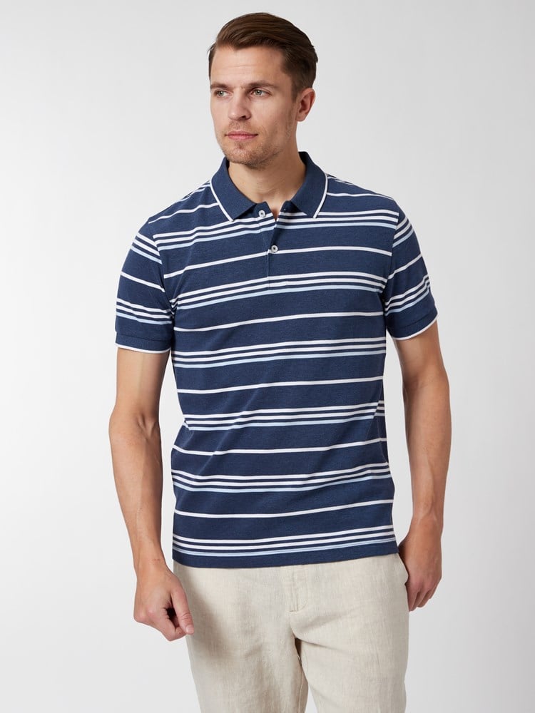Jeremy pique 7250524_EM6-VESB-H22-Modell-Front_chn=vic_8205.jpg_Front||Front