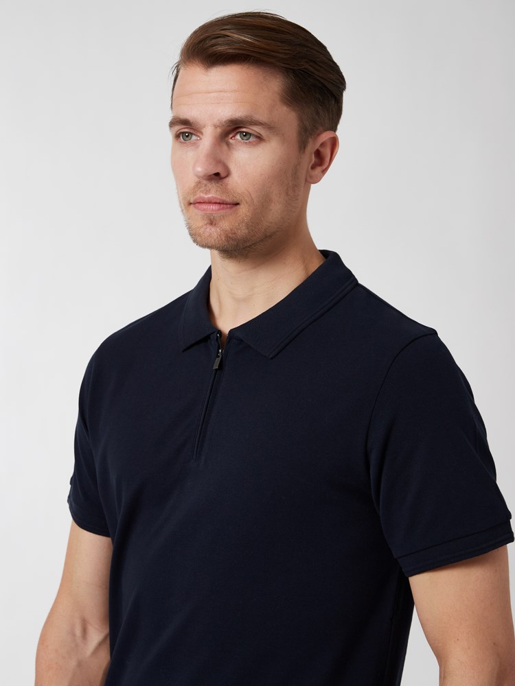 Connery polo t-skjorte 7250525_EM6-VESB-H22-Modell-Front_chn=vic_1234.jpg_Front||Front