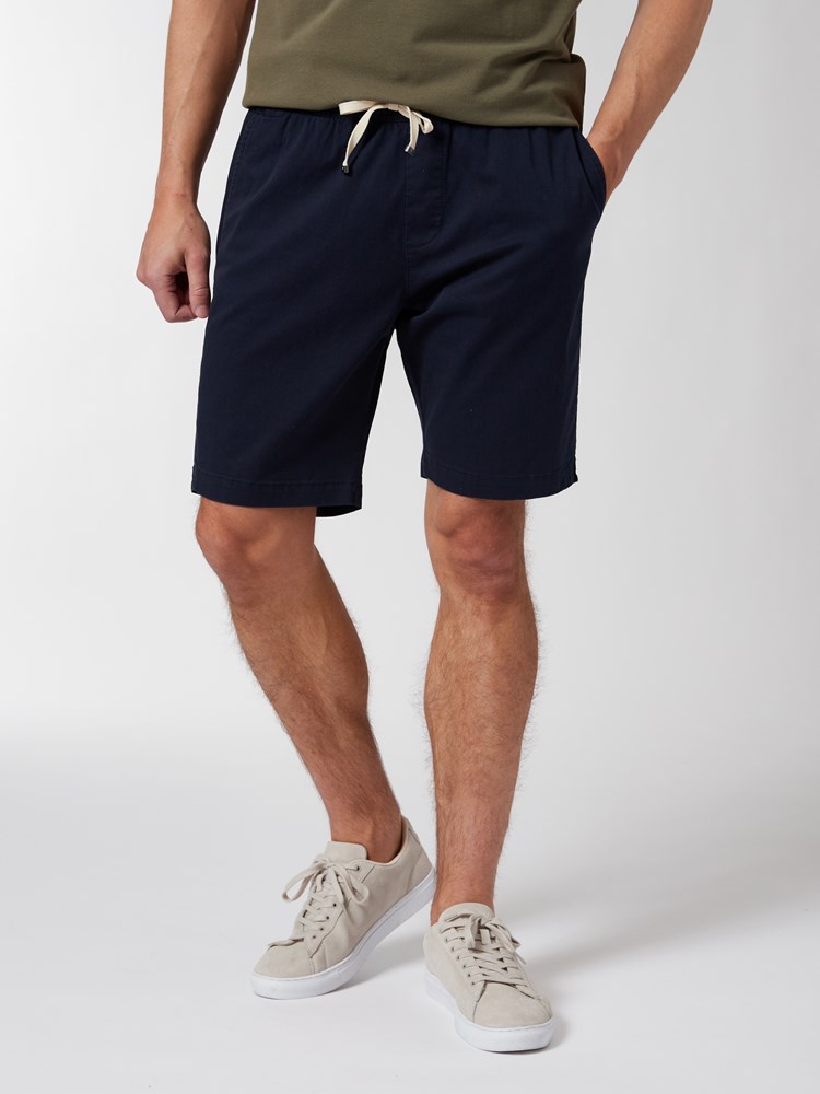 Elliott shorts 7250528_EM6-VESB-H22-Modell-Front_chn=vic_6793_Elliott shorts EM6 7250528.jpg_Front||Front