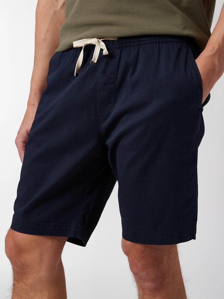 Elliott shorts 7250528_EM6-VESB-H22-Modell-Front_chn=vic_886_Elliott shorts EM6 7250528.jpg_Front||Front