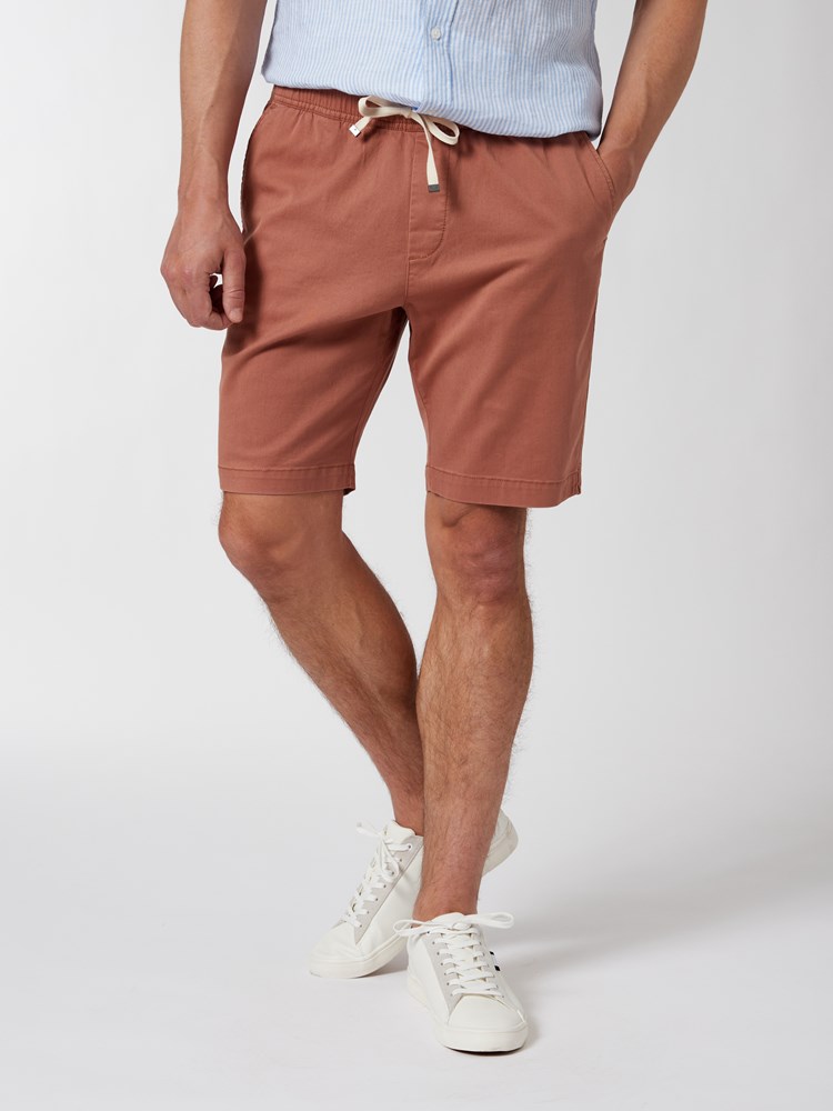 Elliott shorts 7250528_MMR-VESB-H22-Modell-Front_chn=vic_2146.jpg_Front||Front