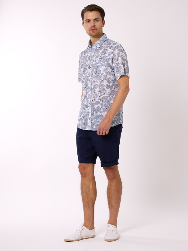 Carl linshorts 7250532_EM6-VESB-H22-Modell-Front_chn=vic_58.jpg_Front||Front