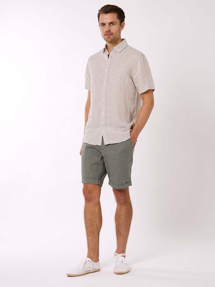 Carl linshorts 7250532_GTE-VESB-H22-Modell-Front_chn=vic_8342.jpg_Front||Front