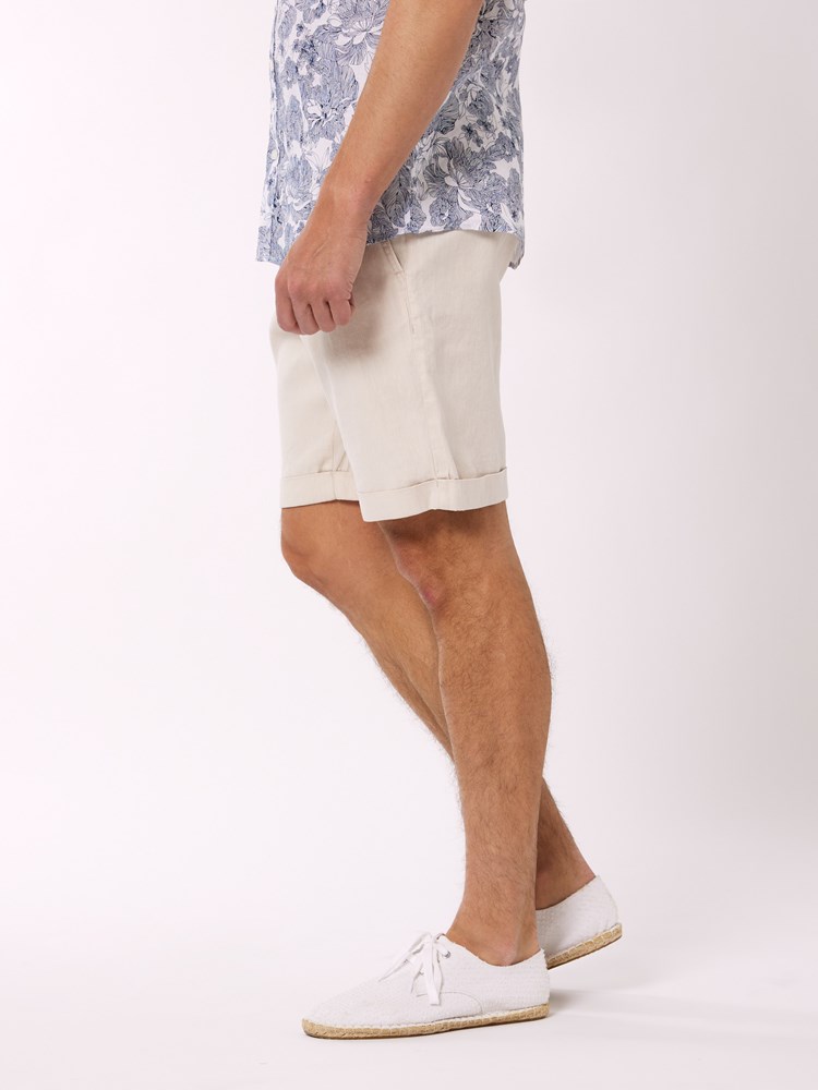 Carl linshorts 7250532_IGA-VESB-H22-Modell-Back_chn=vic_1382.jpg_Back||Back