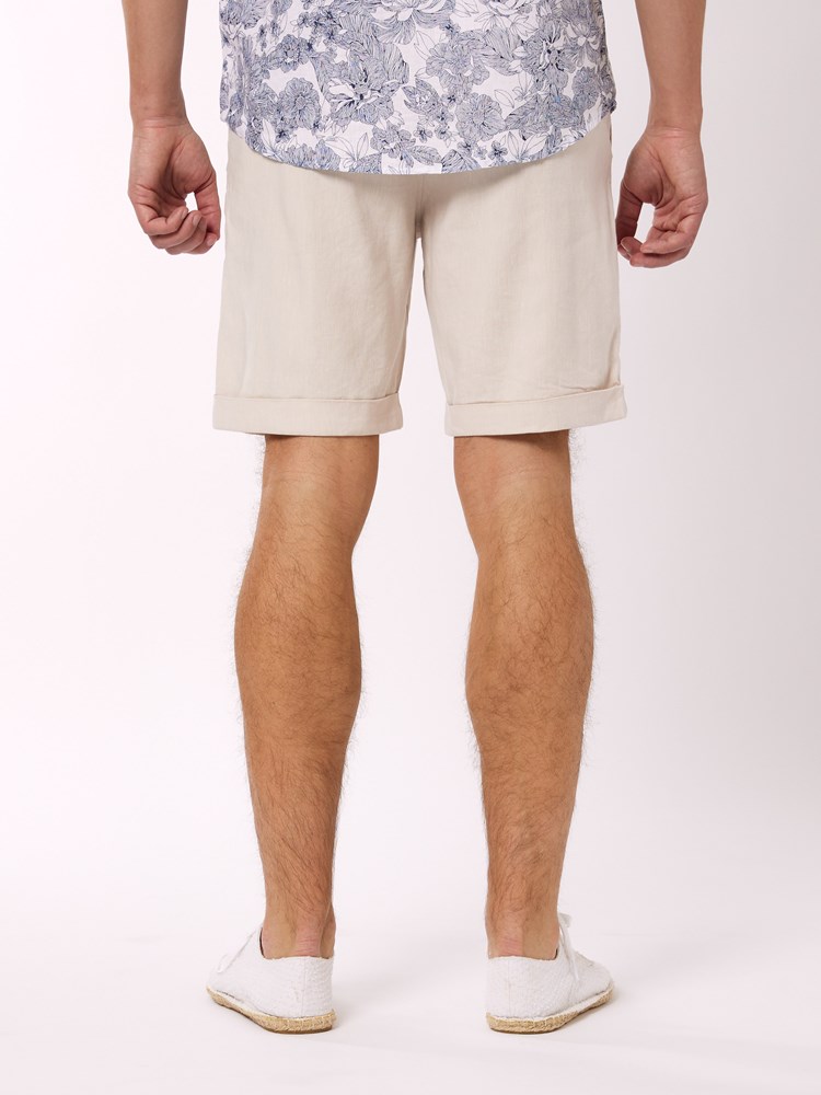 Carl linshorts 7250532_IGA-VESB-H22-Modell-Back_chn=vic_9126.jpg_Back||Back