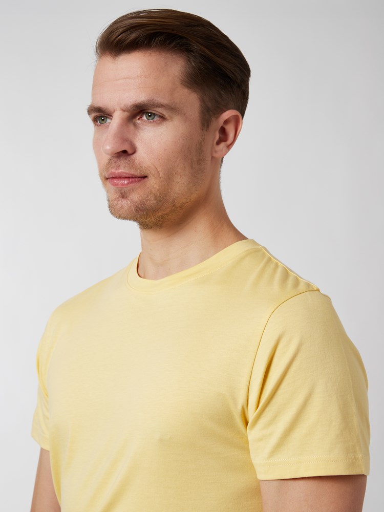 Ryan t-skjorte 7250551_A8Q-VESB-H22-Modell-Front_chn=vic_5604.jpg_Front||Front
