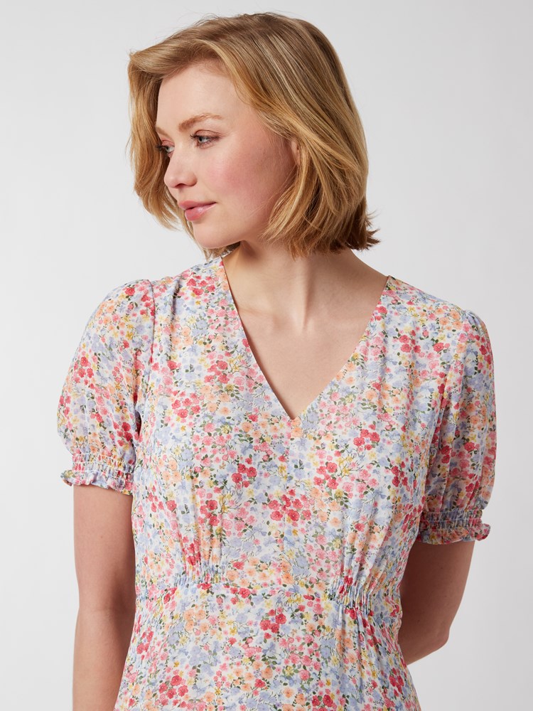 Daffodil kjole 7250562_MTS-MELL-H22-Modell-Front_chn=vic_6237_Daffodil kjole MTS_Daffodil kjole MTS 7250562.jpg_Front||Front