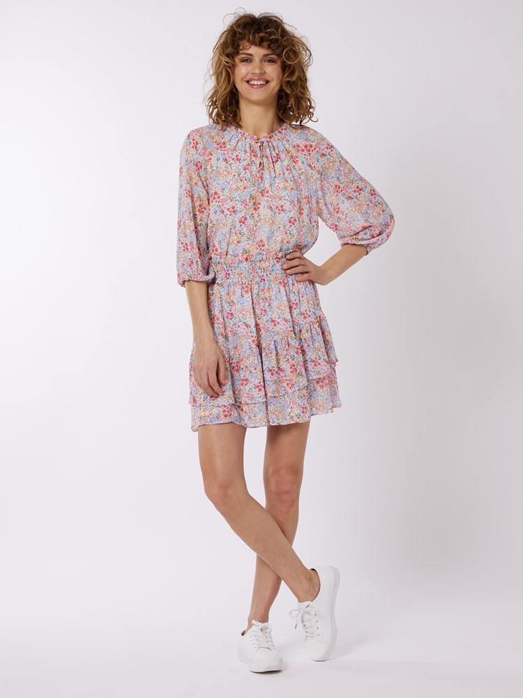 Daffodil skjørt 7250572_MTS-MELL-H22-Modell-Front_chn=vic_4342_Daffodil skjørt MTS 7250572.jpg_Front||Front