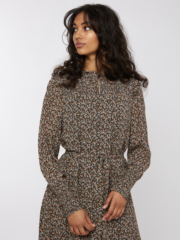 Olea kjole 7251072_GOS-RICCO VERO-A22-Modell-Front_chn=vic_2588_Olea kjole GOS 7251072.jpg_Front||Front