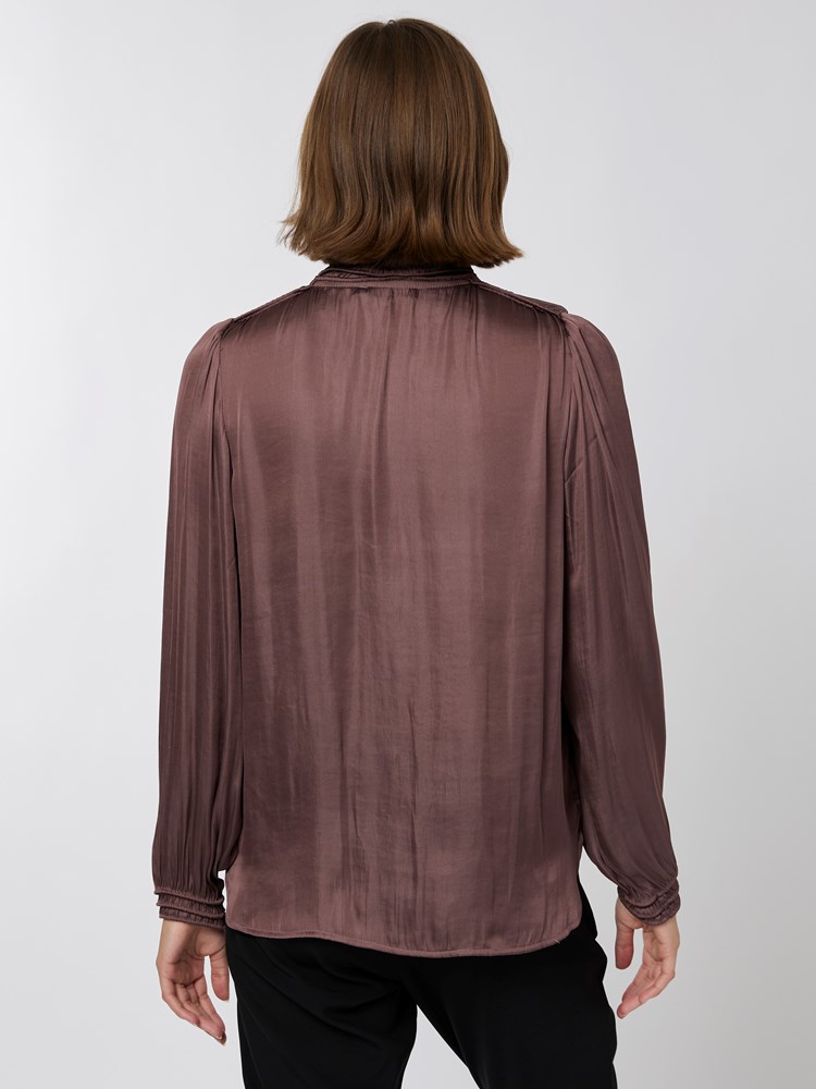 Mili bluse 7251073_GOS-RICCO VERO-A22-Modell-Back_chn=vic_5543_Mili bluse GOS 7251073.jpg_Back||Back