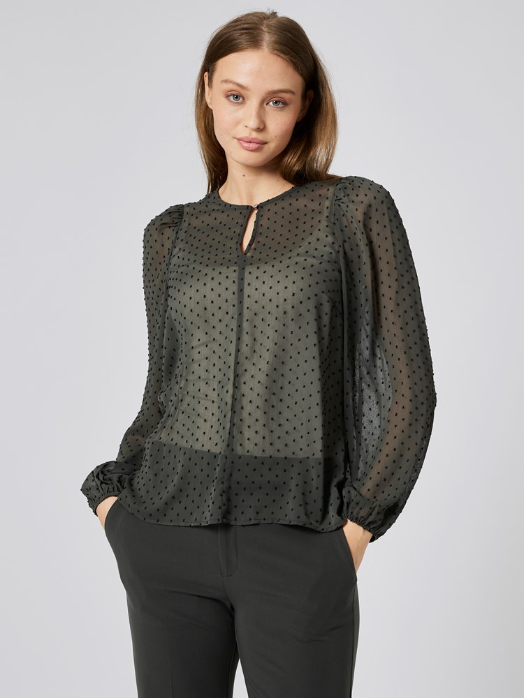 Ibi bluse 7251891_GOS-IN WEAR-A23-Modell-Front_chn=vic_4155_Ibi bluse GOS_Ibi bluse GOS 7251891.jpg_Front||Front