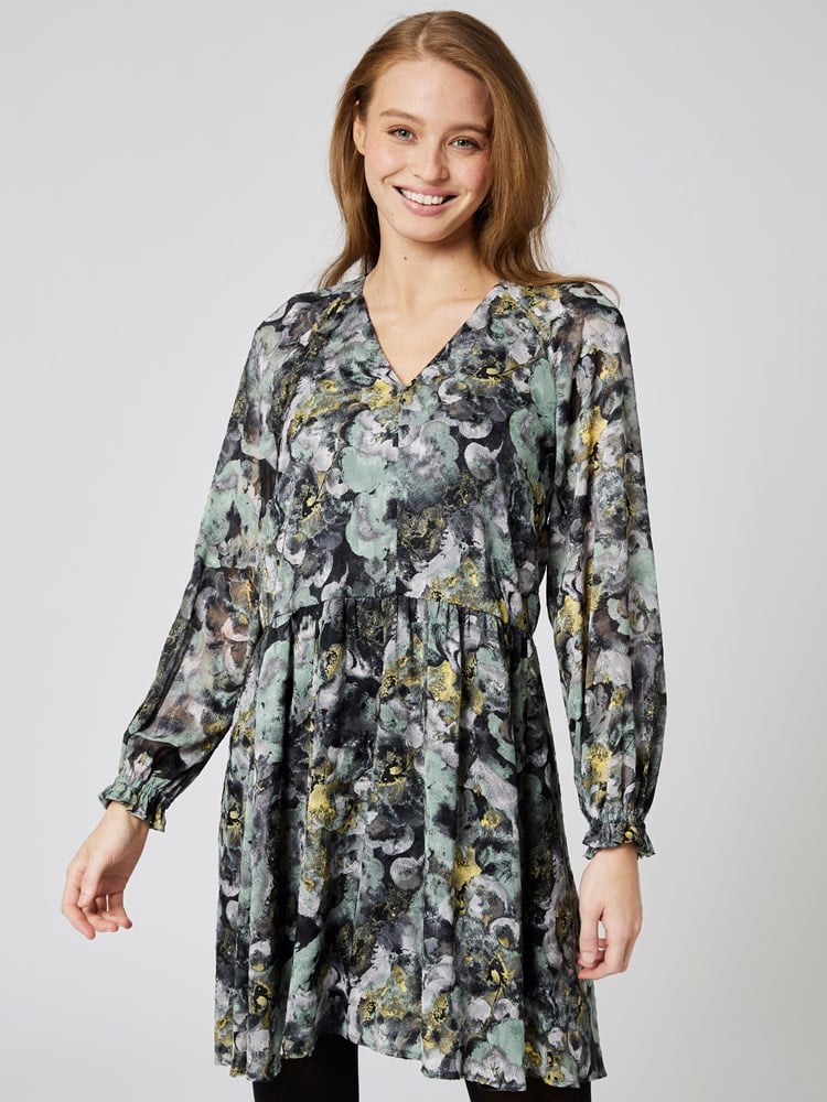 Nisira kort kjole 7251897_GOS-IN WEAR-A23-details_chn=vic_4850_Nisira kort kjole GOS 7251897.jpg_