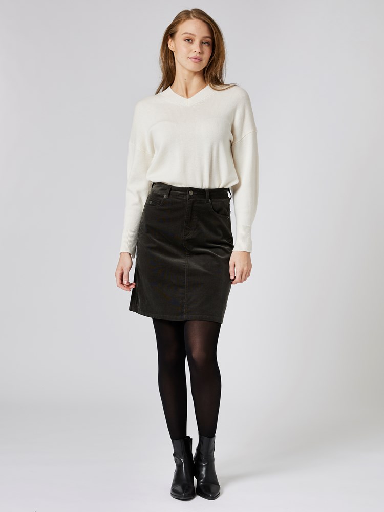 Rylie skjørt 7251898_GOS-IN WEAR-A23-details_chn=vic_4491_Rylie skjørt GOS_Rylie skjørt GOS 7251898.jpg_