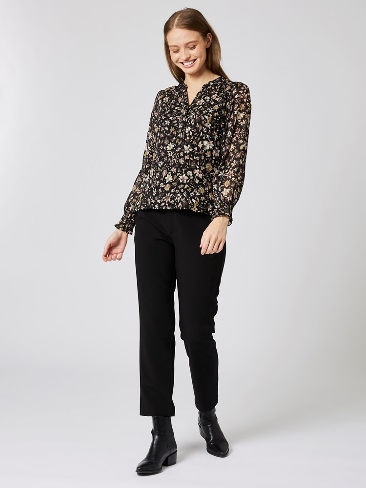 Cream Top 7251946_CAB-RICCO VERO-A23-details_chn=vic_3178_Cream Top CAB_Cream Top CAB 7251946.jpg_