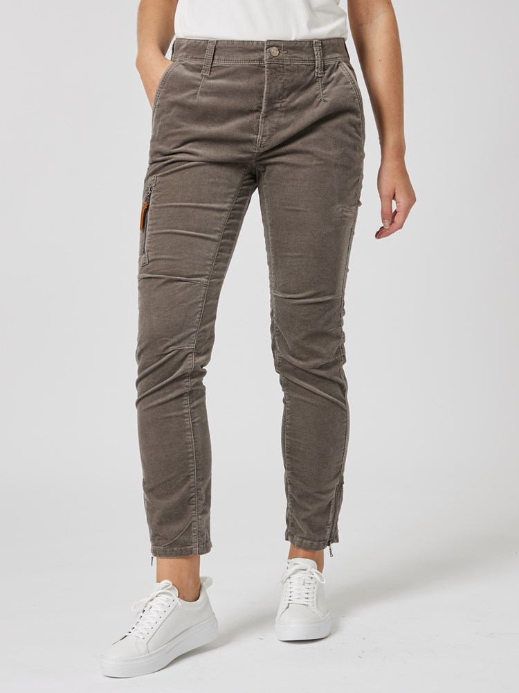 Rich Cargo Velvet 7251977_GOS-MAC-A23-Modell-Front_chn=vic_3197_Rich Cargo Velvet GOS_Rich Cargo Velvet GOS 7251977.jpg_Front||Front