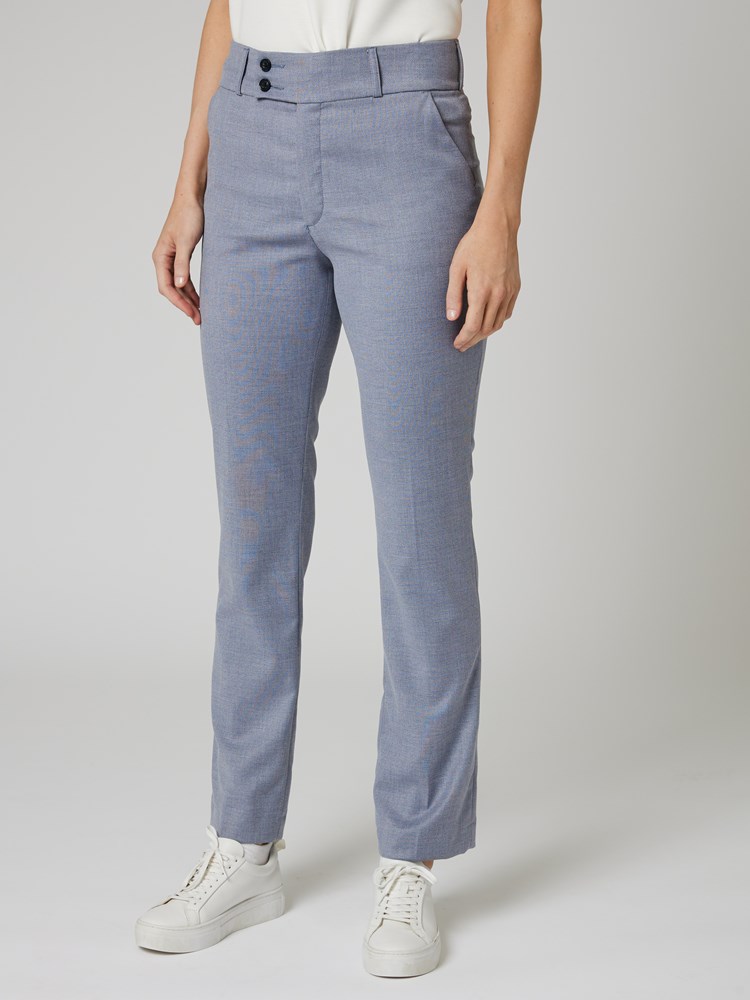 Classic high bukse 7252416_ECL-RICCO VERO-S24-Modell-Front_chn=vic_4667_Classic high bukse ECL_Classic high bukse ECL 7252416.jpg_Front||Front