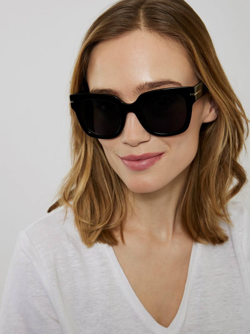 7252525 CAB 7252525_CAB-DONNA-S24-Modell-Front_chn=vic_994_Chiara Solbriller CAB_Chiara Solbriller CAB 7252525_Chiara solbriller CAB_Chiara solbriller CAB 7252525.jpg_Front||Front