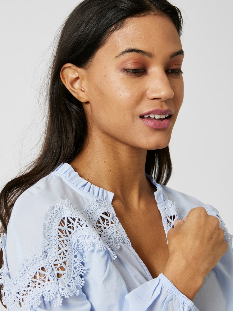 Winnie bluse 7252561_EJH-RICCO VERO-H24-details_chn=vic_3690.jpg_